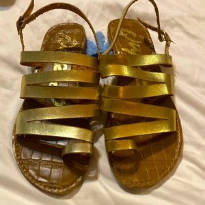 Like new Qupid metallic gold sandals. Size 8